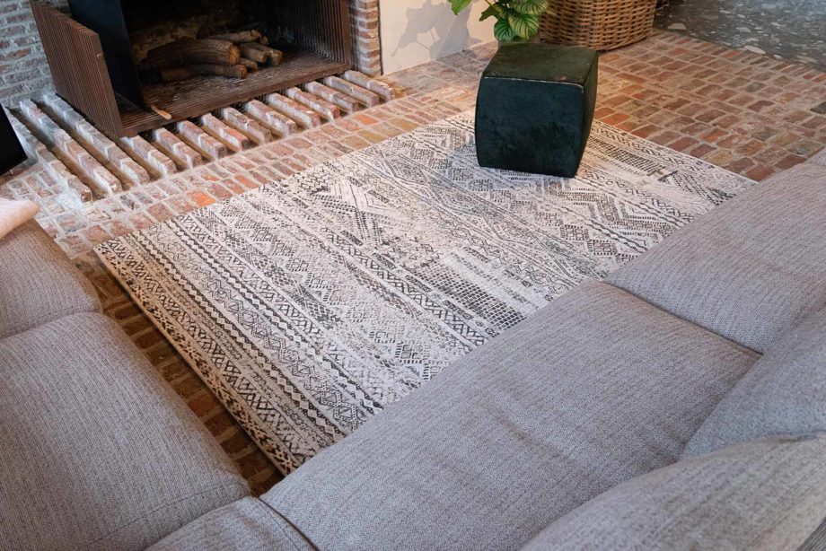 Louis De Poortere matto LX 9114 Antiquarian Kilim Medina White interior 3