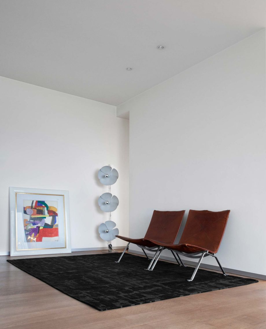 Louis De Poortere matto LX 9200 Structures Baobab Black Water interior 1