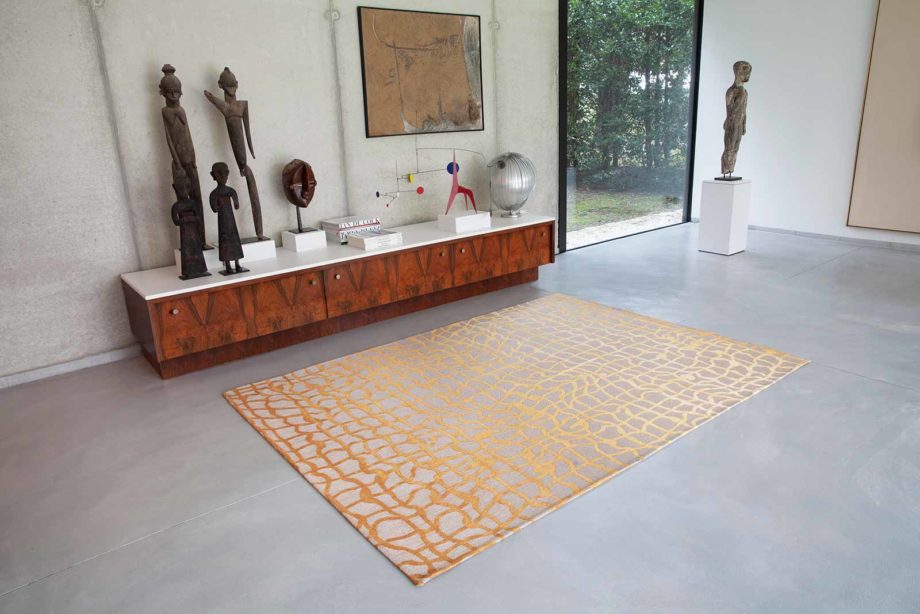 Louis De Poortere matto LX 9205 Mad Men Dedalo Yellow Scarab interior 1