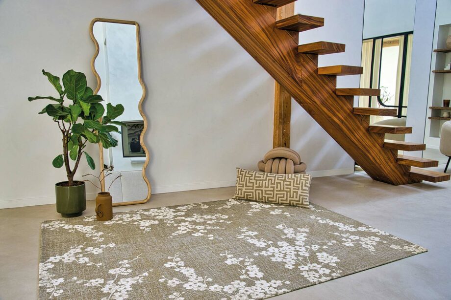 Louis De Poortere matto Sakura 9372 Wet Garden interior 1