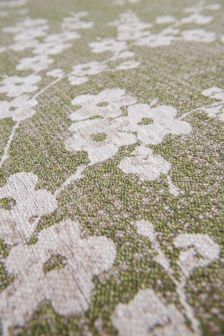 Louis De Poortere matto Sakura 9372 Wet Garden zoom 3