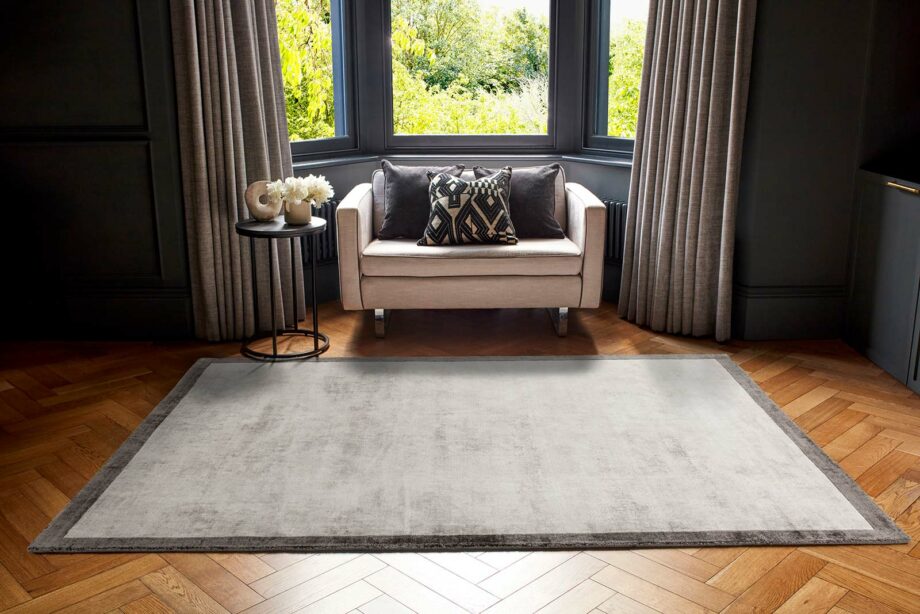 Asiatic matto Blade Border 08 Silver Grey interior
