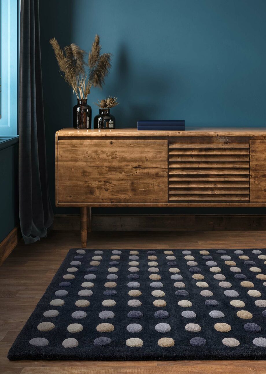 Asiatic matto Dotty Navy interior