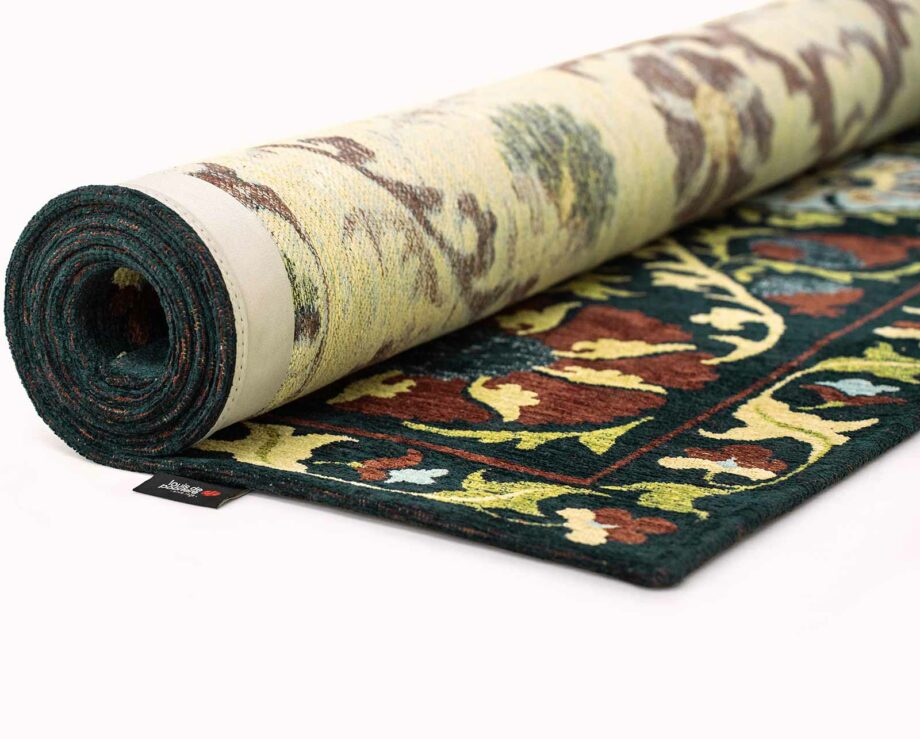 Louis De Poortere matto Antiquarian Suzani 9729 Bavaria roll
