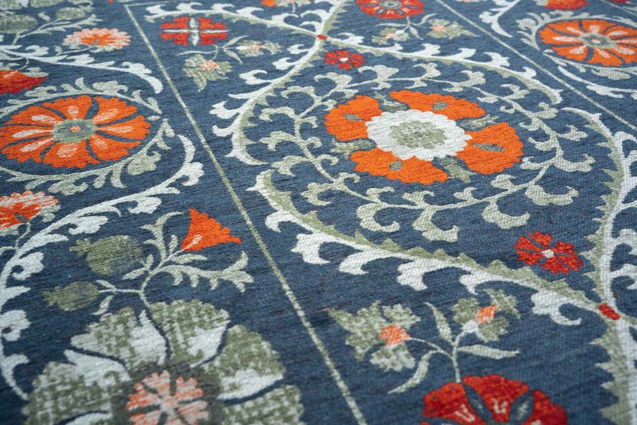 Louis De Poortere matto Antiquarian Suzani 9730 Nordic zoom 3
