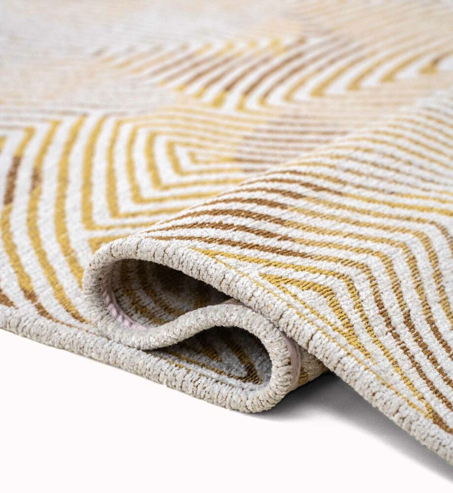 Louis De Poortere matto Meditation Coral 9799 Yellowhippy fold