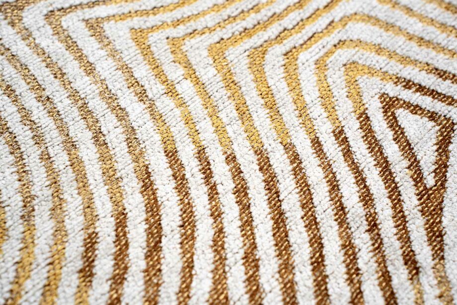 Louis De Poortere matto Meditation Coral 9799 Yellowhippy zoom 3