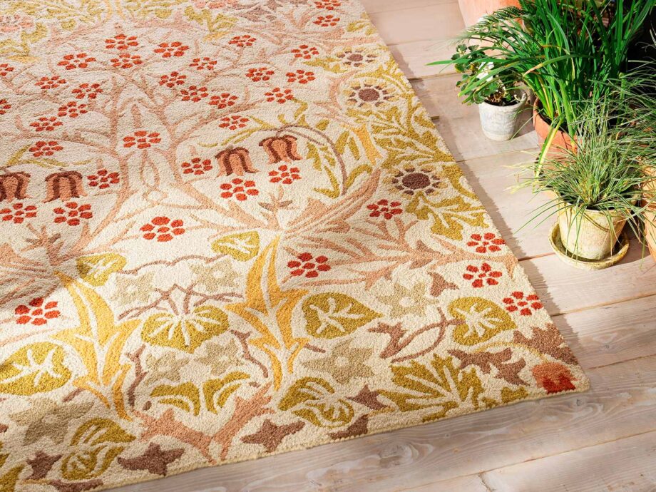 Morris Co Blackthorn Wheat 428501 interior D outdoor