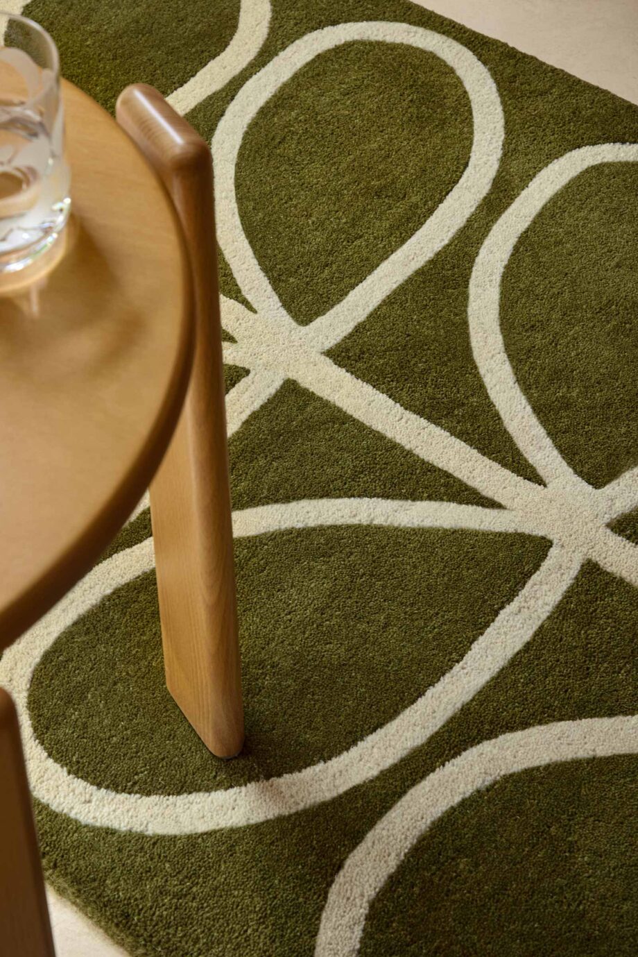 Orla Kiely Linear Stem runner Olive 060501 interior B