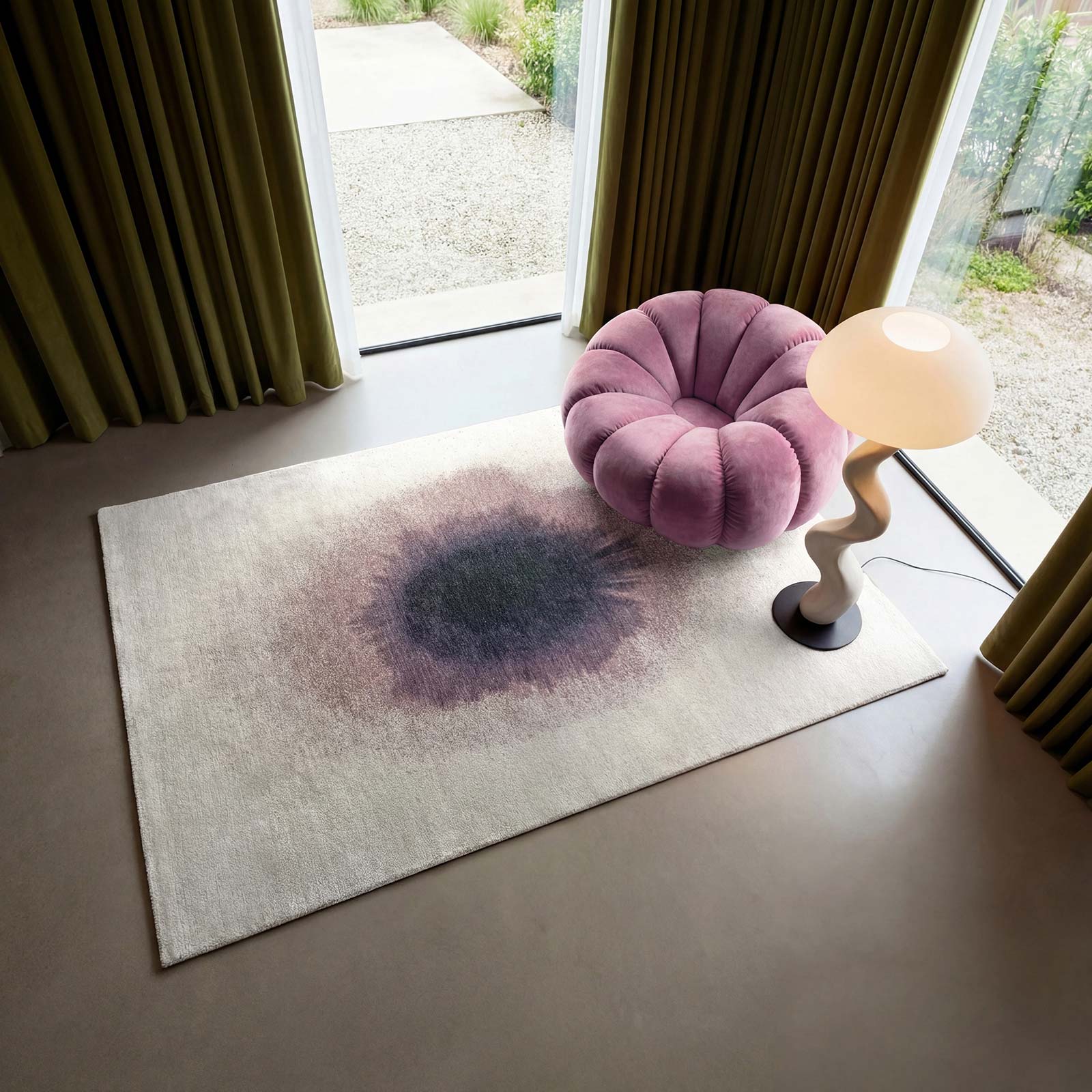 Louis De Poortere matto Meditation 2101 Drop Purple Smoke interior